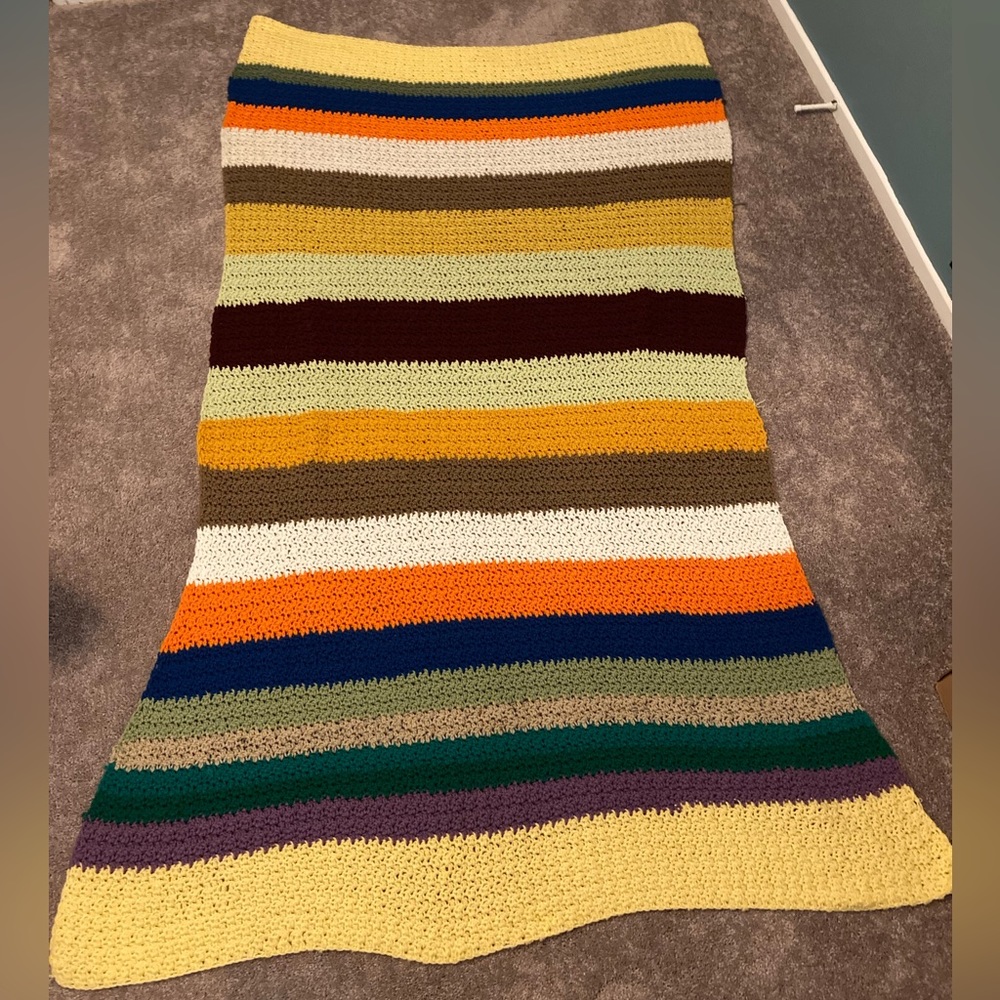 Large Handmade Vintage Boho Colorful Crochet Granny Afghan Throw Blanket - Picture 4 of 4